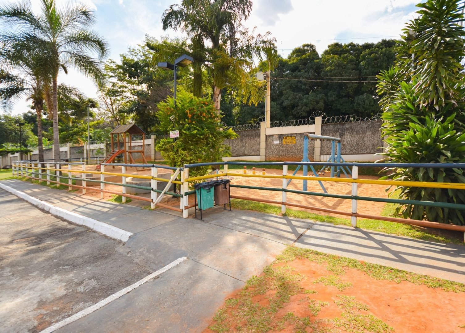 023-Flora-Park-I-min