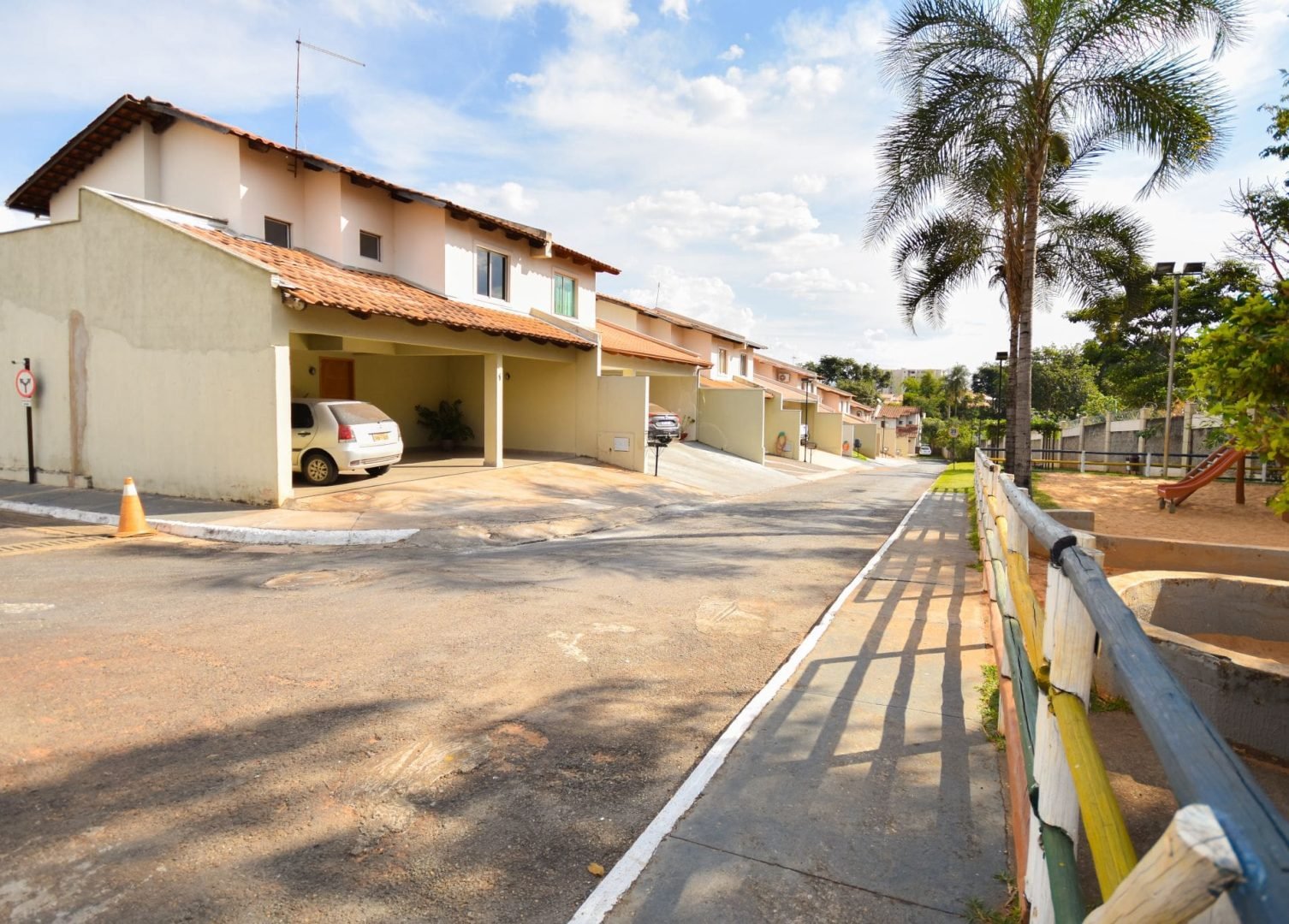 025-Flora-Park-I-min