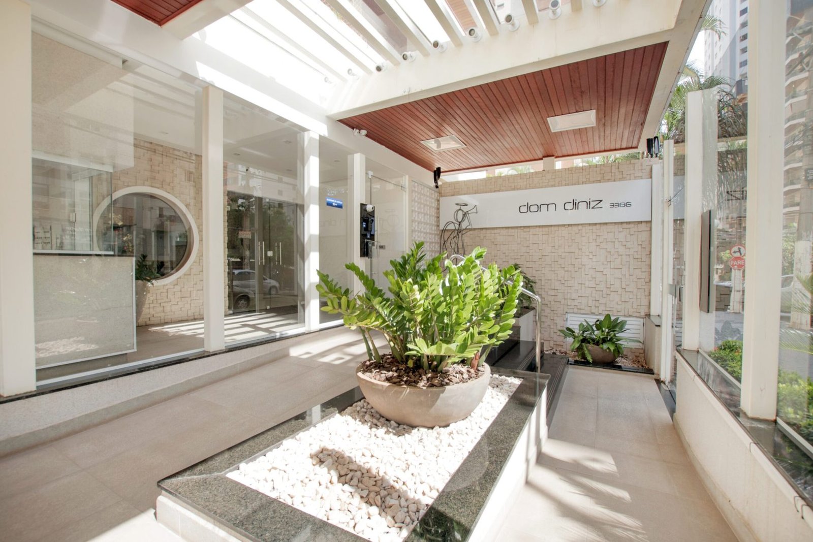 D1B9FA94-B639-4A48-94AB-3382BD2FA521